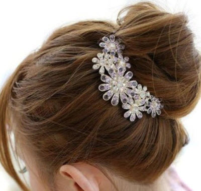 Amazon Flowers Crystal Hair Clip