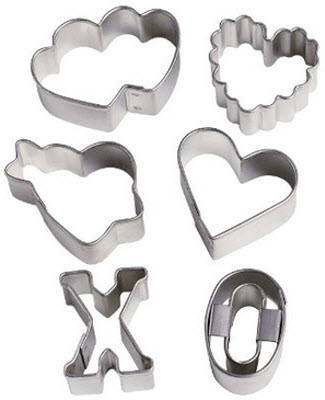 Amazon Wilton Valentine's 6 Piece Mini Cutter Set